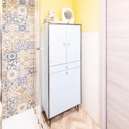 Room21 By Domusextra Νάπολη